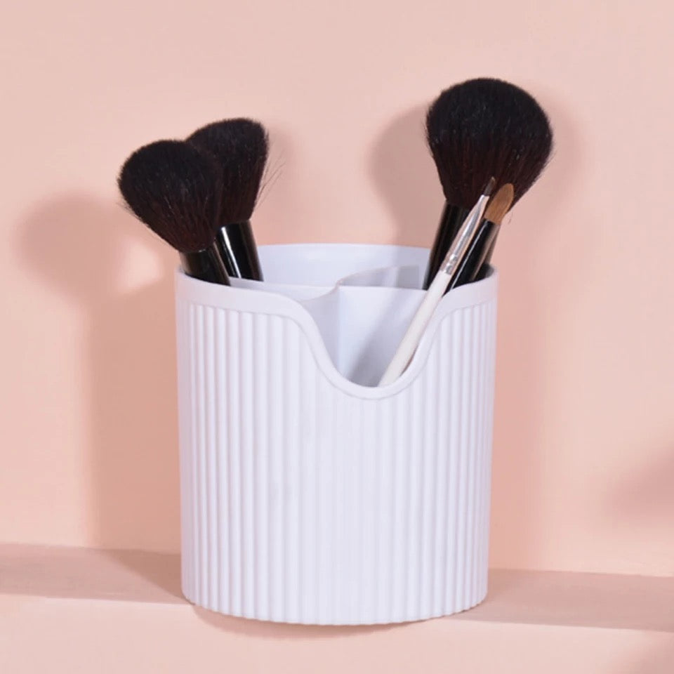 AURA Brush Holder - Elevato Home Organizer