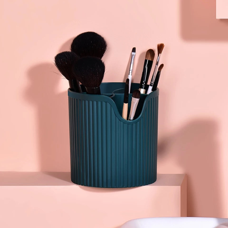 AURA Brush Holder - Elevato Home Organizer