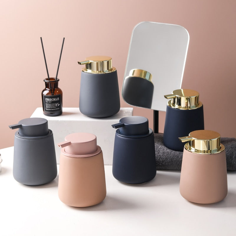 Minimalist Matte Soap Dispenser - Elevato Home Organizer