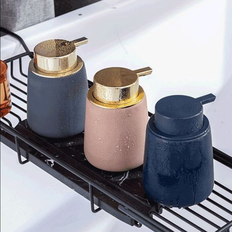 Minimalist Matte Soap Dispenser - Elevato Home Organizer