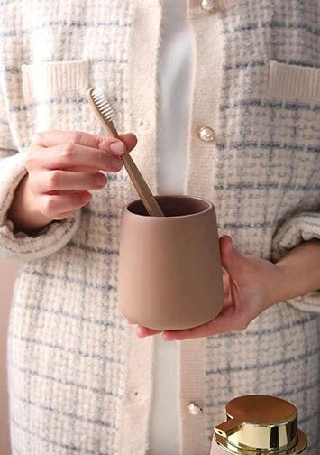 Minimalist Matte Soap Dispenser - Elevato Home Organizer