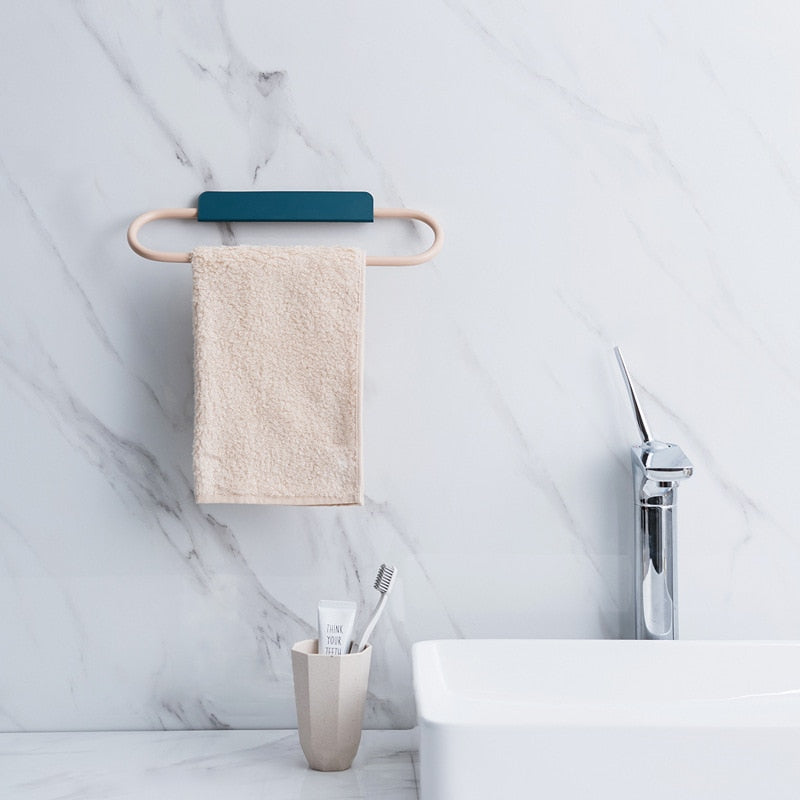 Zoya Towel Rack