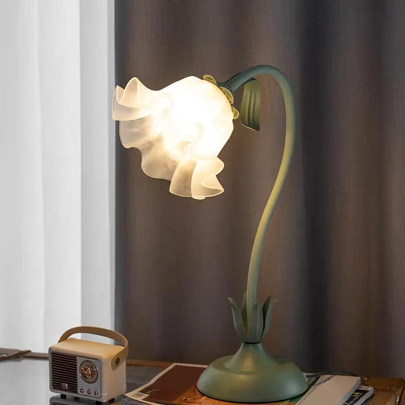 Serena Lamp