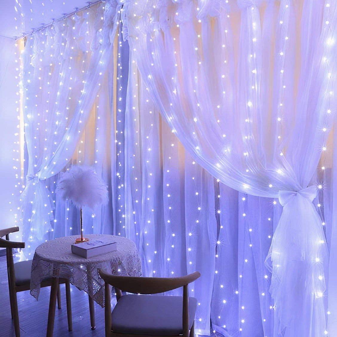 Glowfall Curtain Lights