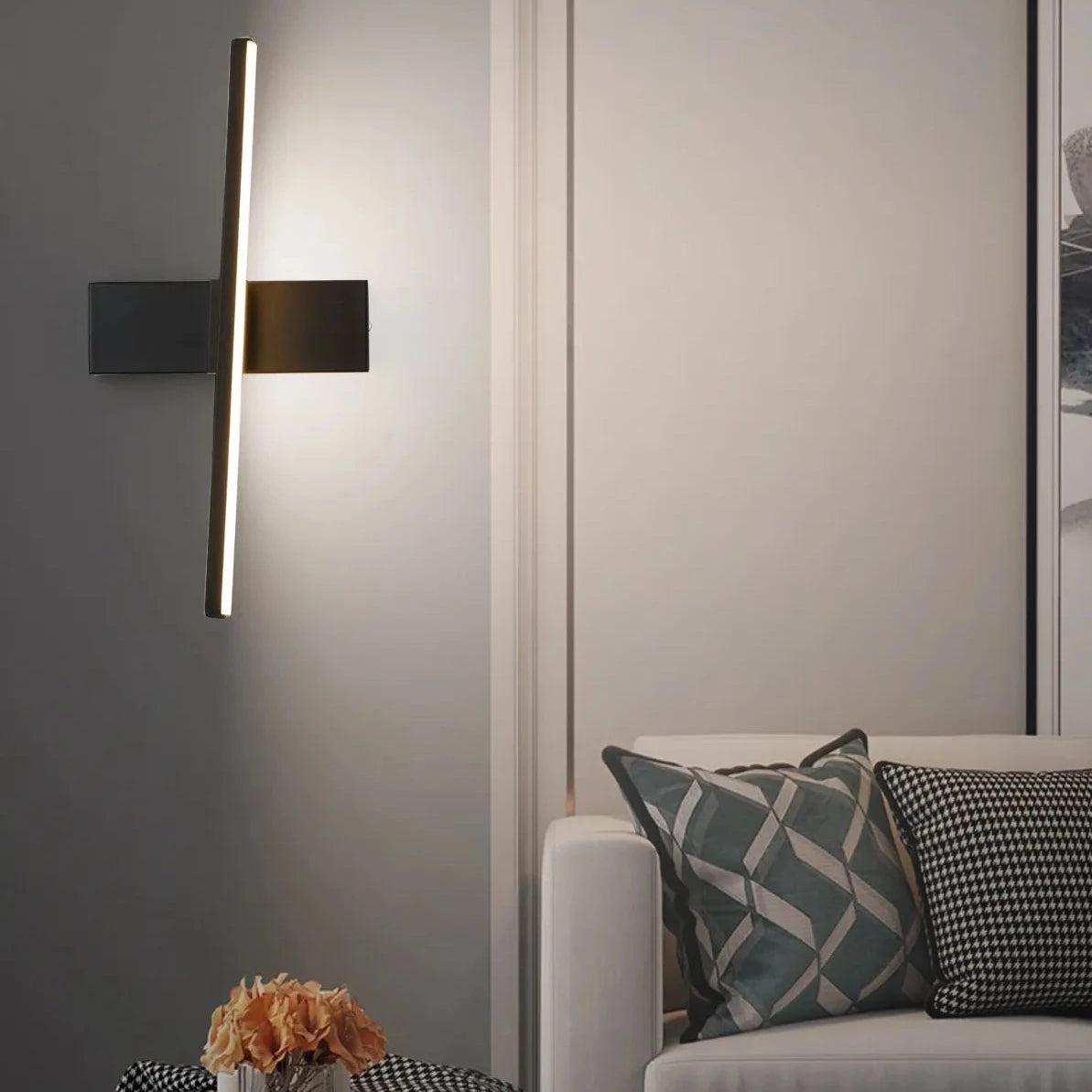 Minimalist Rotating Wall Lamp - Elevato Home Organizer