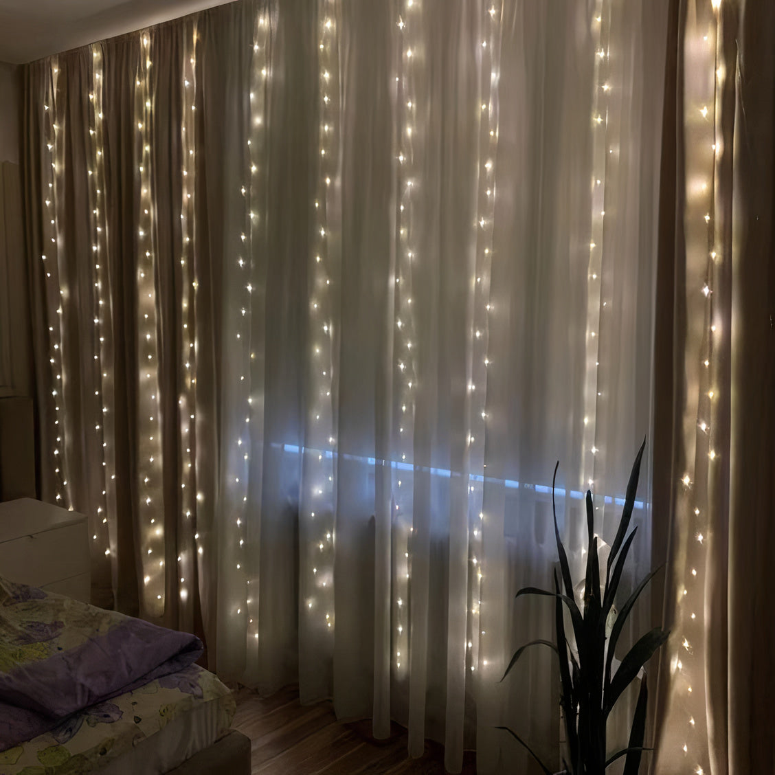 Glowfall Curtain Lights